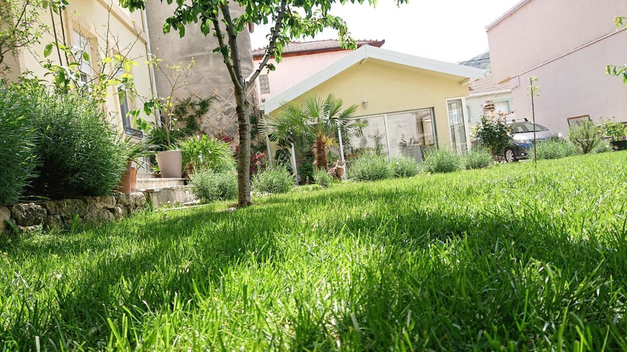 Aurelia Rooms Mostar Buitenkant foto
