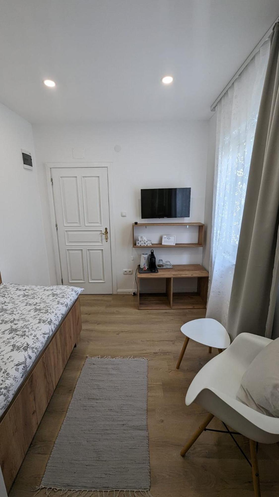 Aurelia Rooms Mostar Buitenkant foto