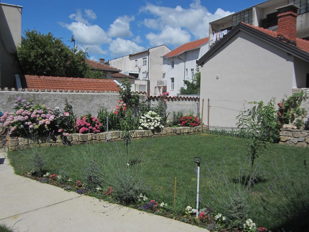 Aurelia Rooms Mostar Buitenkant foto
