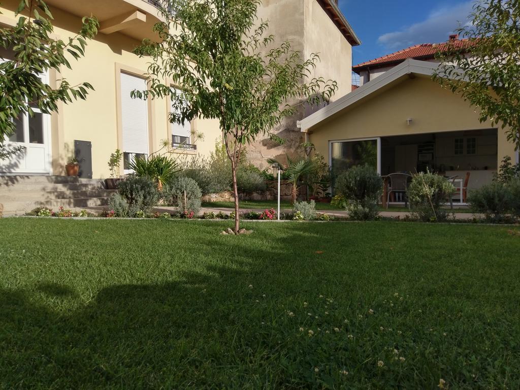 Aurelia Rooms Mostar Buitenkant foto